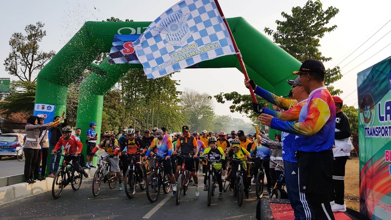 Disdikbud bersama Polres Subang dan PMI Launching Program Transportasi Sehat Merakyat