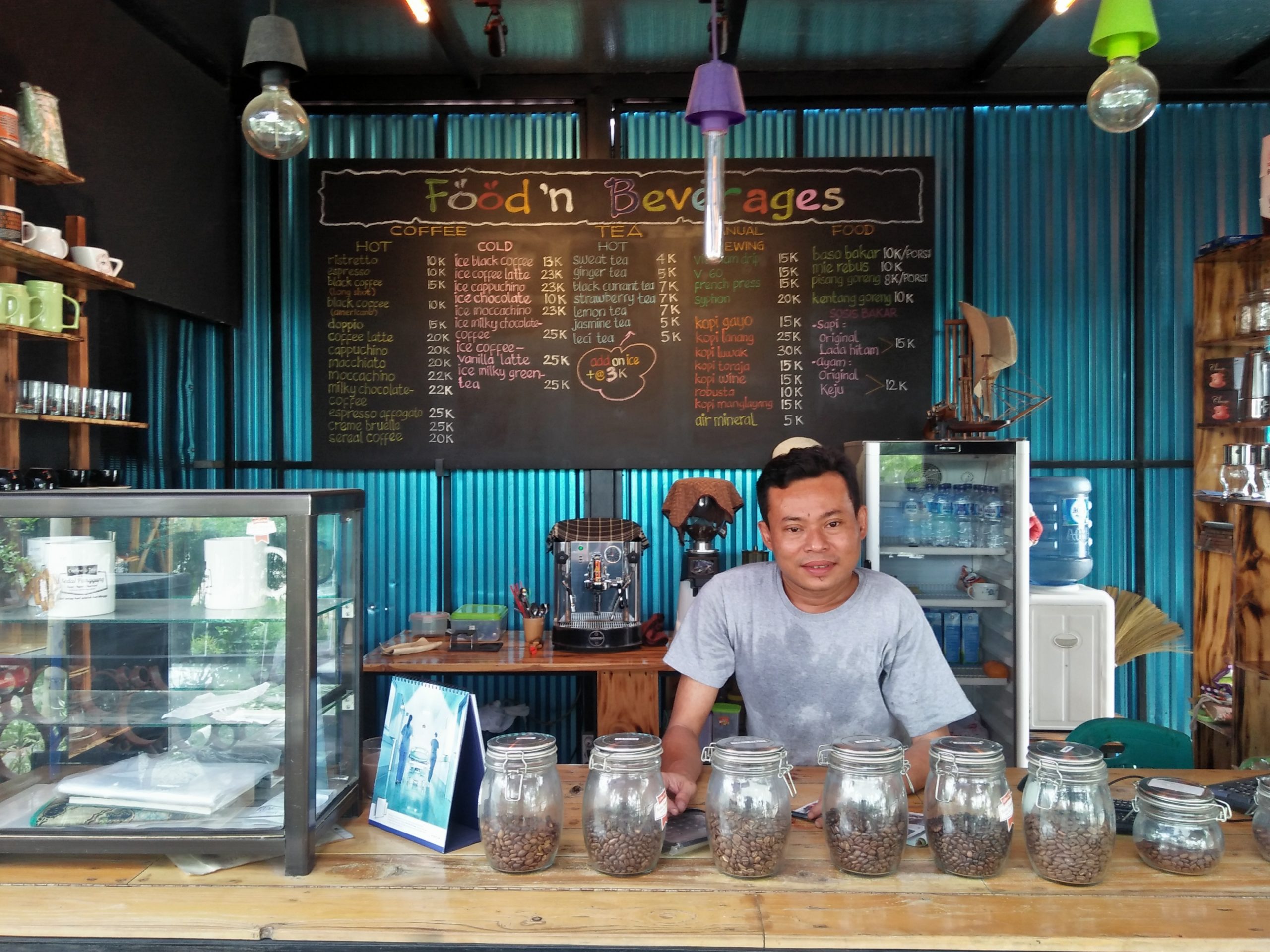 Kedai Panggung Sajikan Aroma Kopi Pilihan