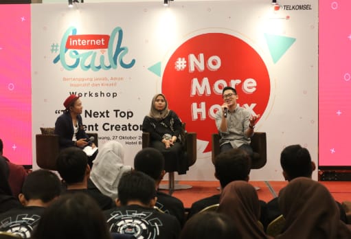 Roadshow #InternetBaik 2018 Hadir di Karawang, Telkomsel Ajak Masyarakat Kampanyekan anti Hoax