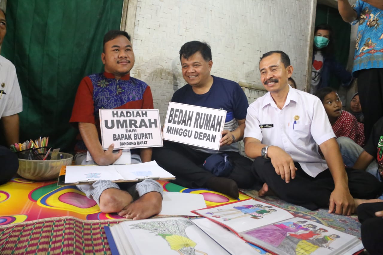 Rahmat Mendapat Hadiah Umroh dan Bedah Rumah