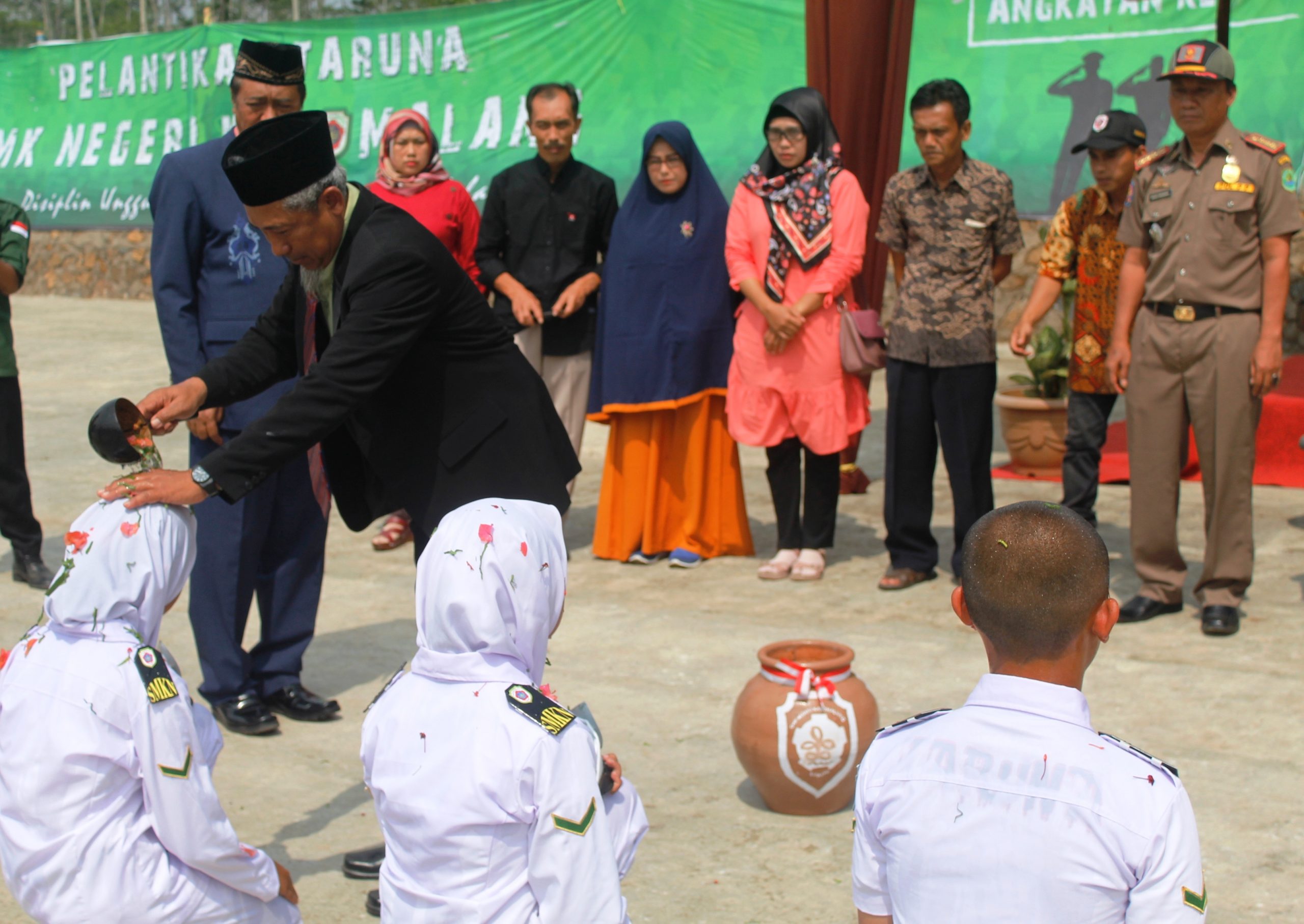 SMKN Kasomalang Lantik 92 Orang Taruna