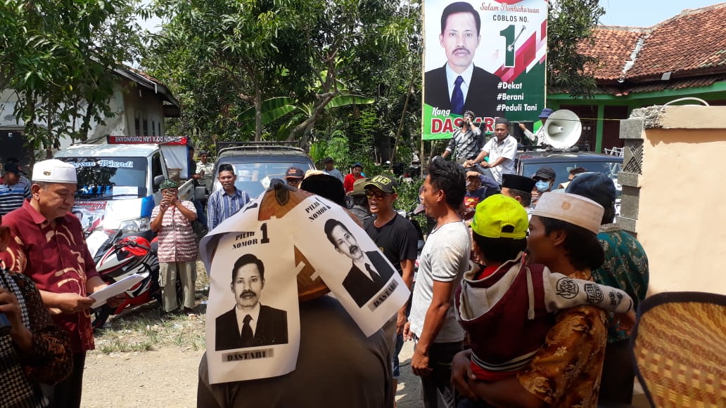 Kampanye Calon Kades di Pusakajaya Meriah dan Tertib