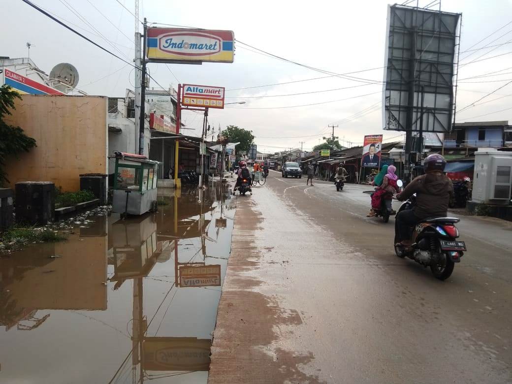 Babat Habis Ruko di Jalur Cilamaya-Cikalong, Jadi Penyebab Saluran Drainase Bermasalah