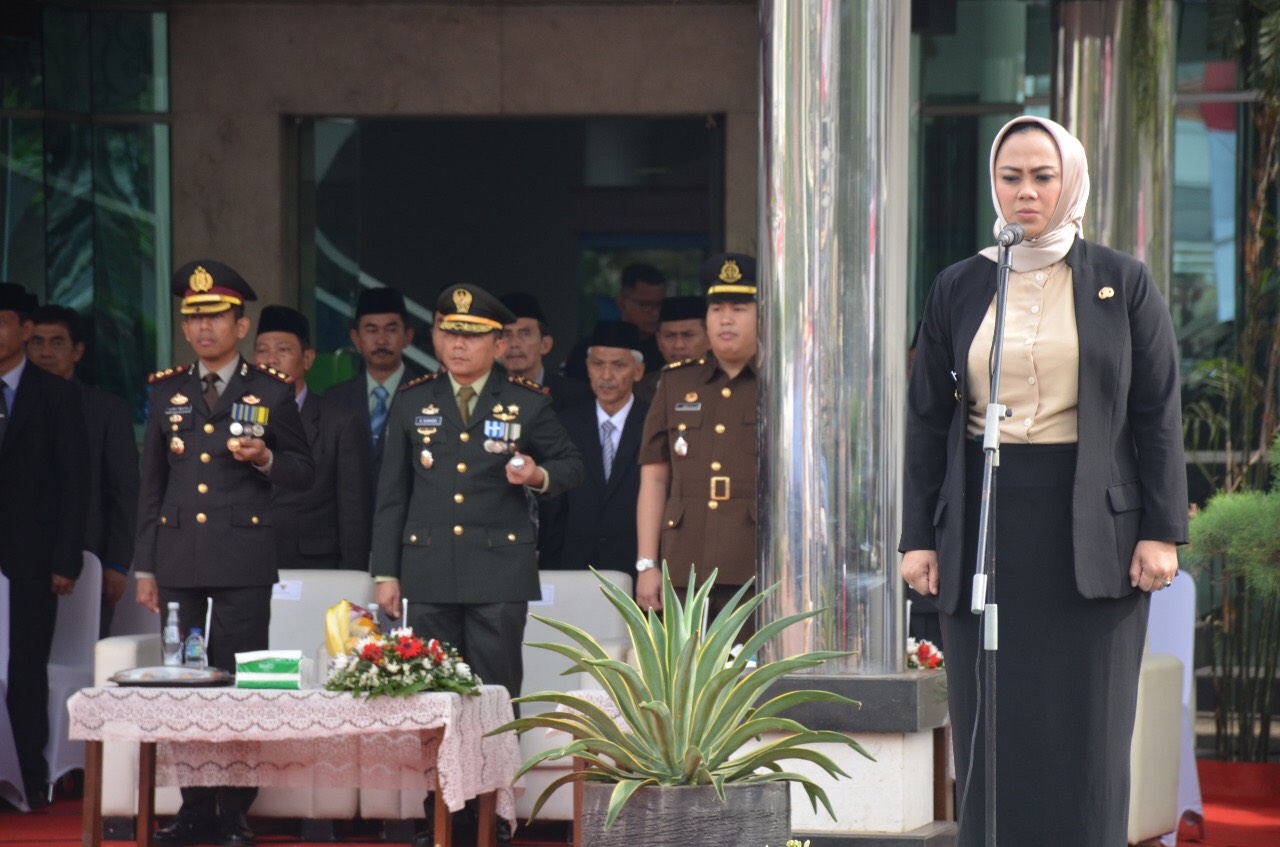 Peringatan Hari Pahlawan ke-73 Tingkat Kabupaten Karawang, Cellica: Semangat Pahlawan Harus Jadi Contoh