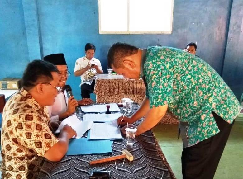 Panitia Sosialisasikan Tanda Gambar, Warga Mengenal Jelas Kandidat Cakades