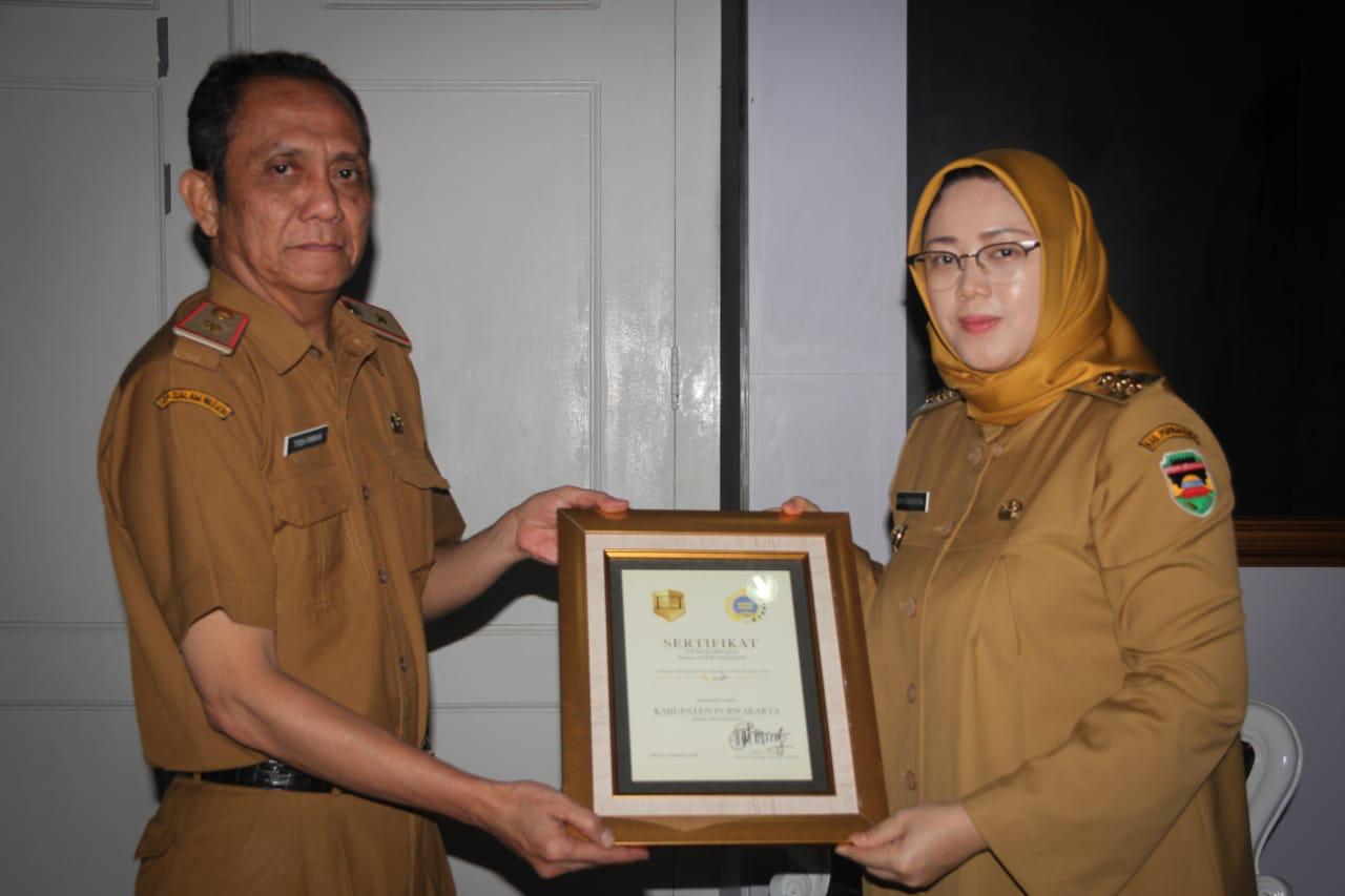 Berjasa Bantu TKI, Raih HWP Award Kemenlu RI