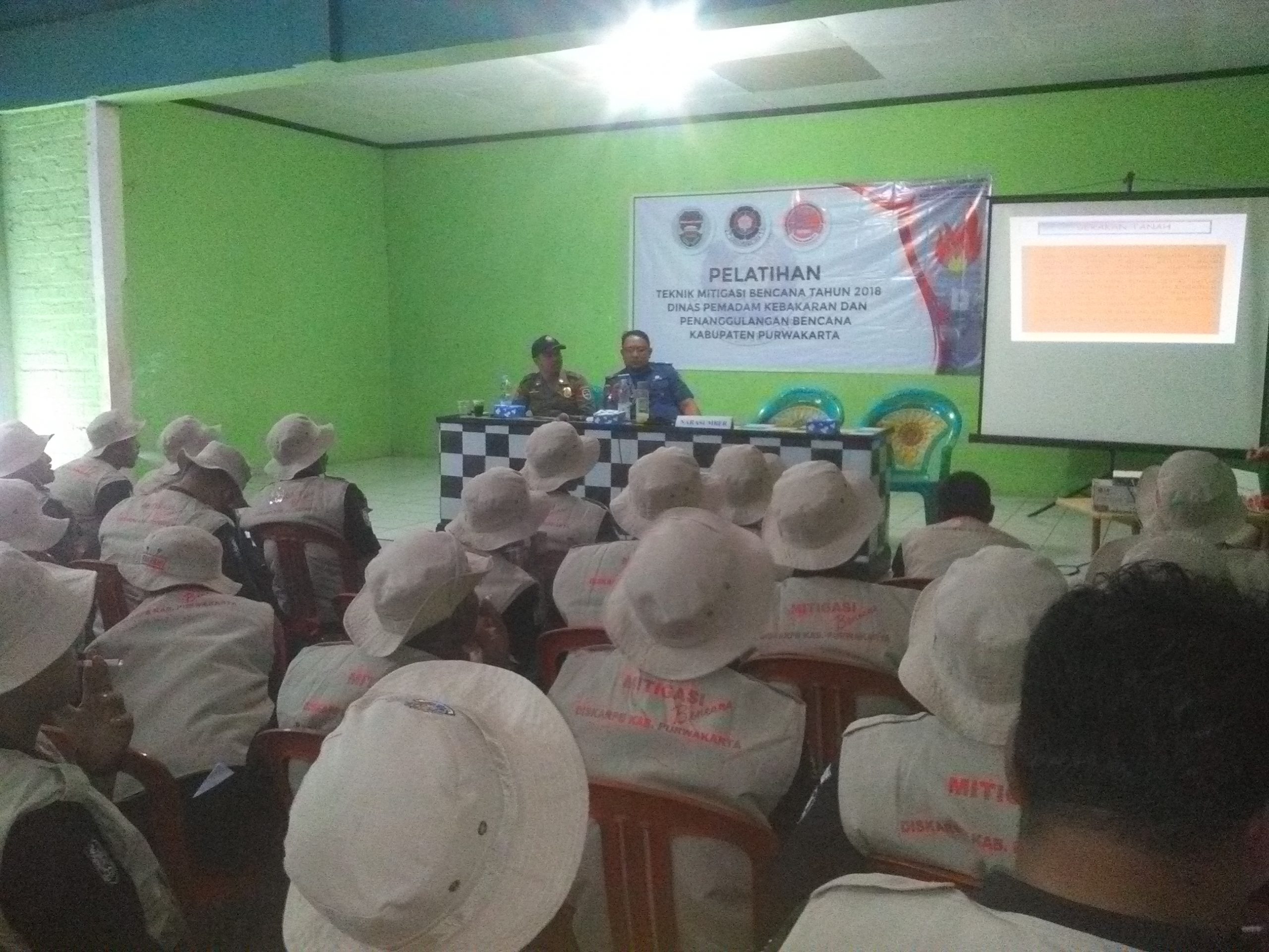 80 Anggota Linmas Dilatih Teknik Mitigasi, Tanggulangi Bencana Sejak Dini