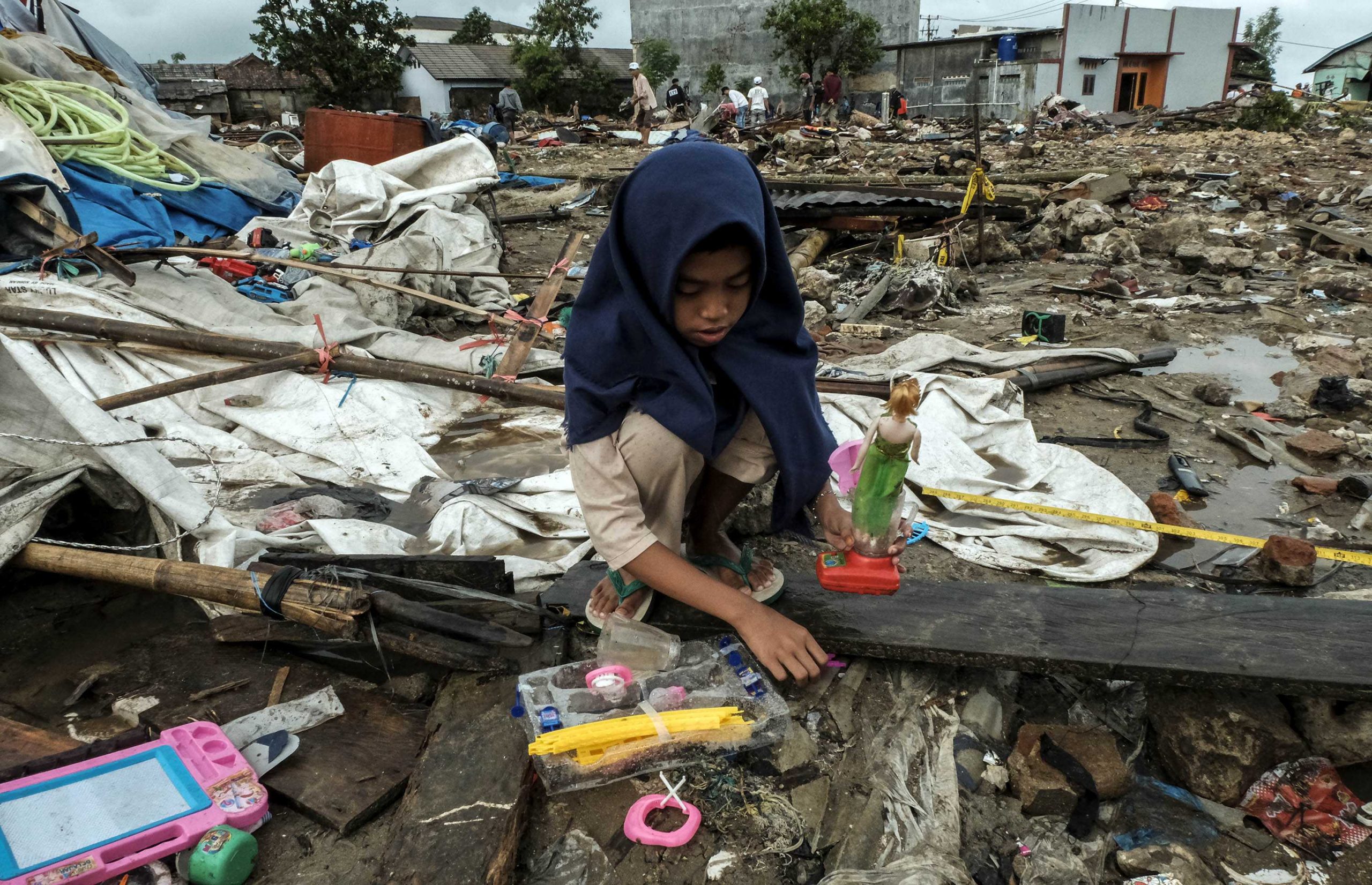 Ratu Elizabeth Turut Berduka Atas Musibah Tsunami di Wilayah Banten dan Lampung