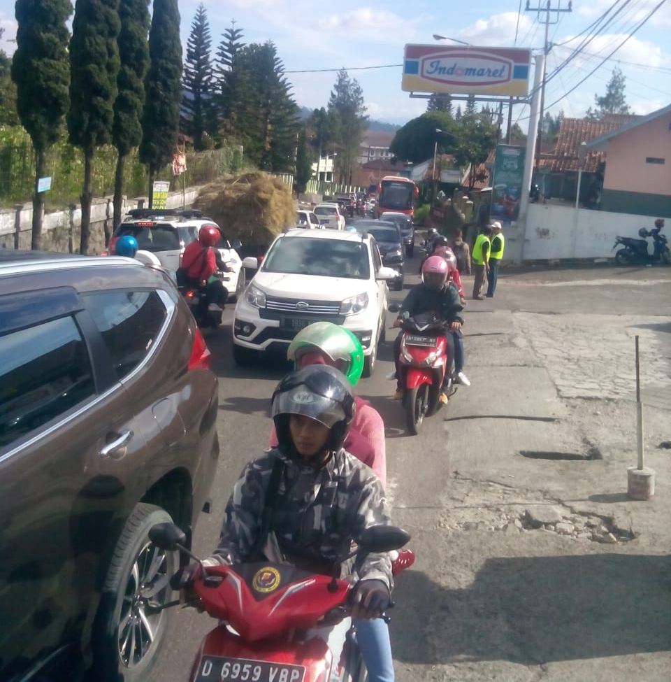 Lembang Dikepung Kemacetan