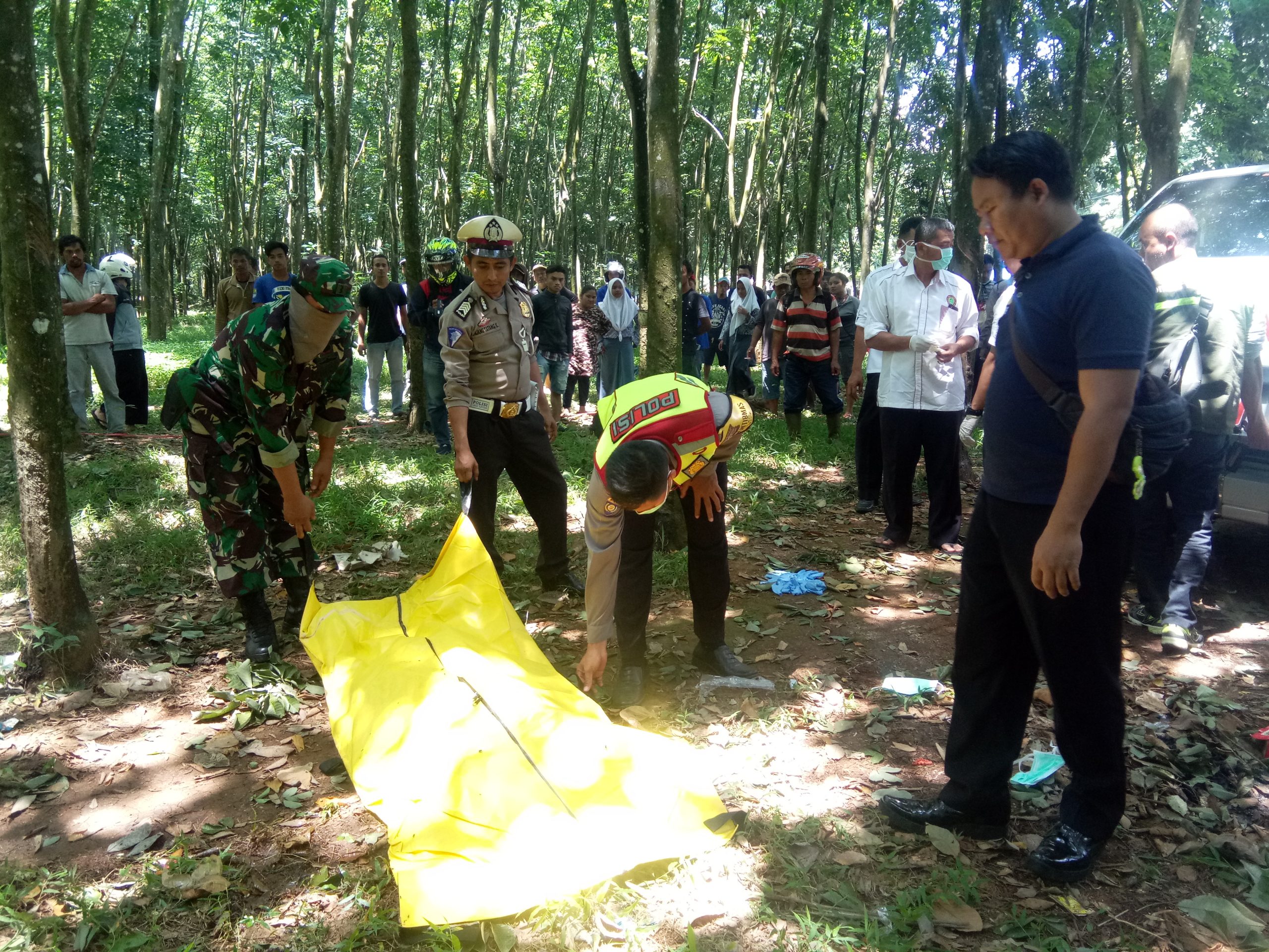 Ditemukan Jeratan Tali di Leher Mayat Perempuan