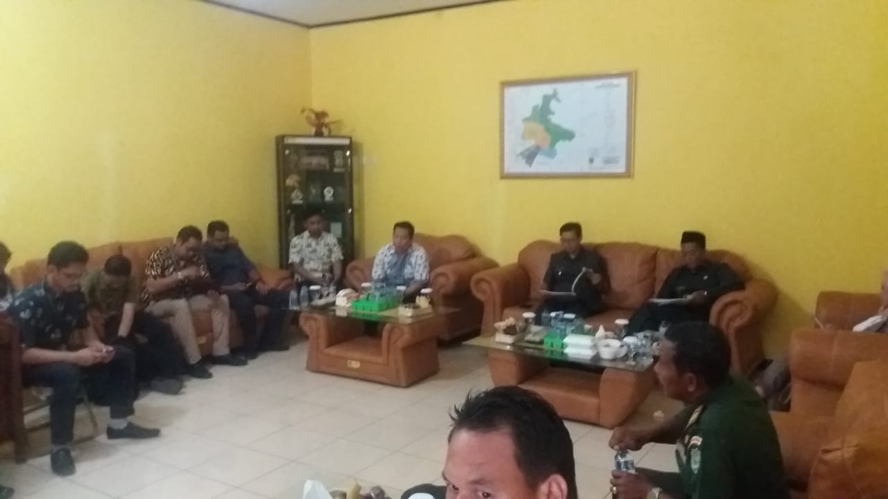 H. Ruhimat Temui PPK dan Konsorsium, Berharap Warga Lokal Diberdayakan