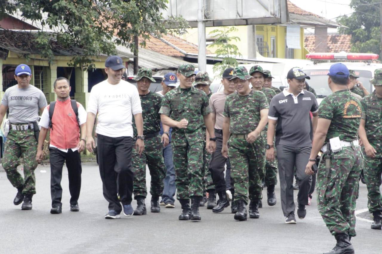 Kodim 0619 Jalin Kebersamaan Minggu Militer, Ajak Personil Jalan Sehat