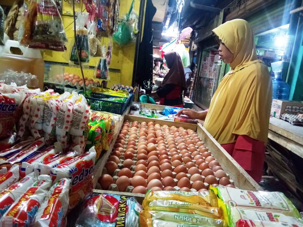 Telur dan Ayam Masih Mahal, Tahun Baru Sudah Lewat tapi Harga Belum Stabil