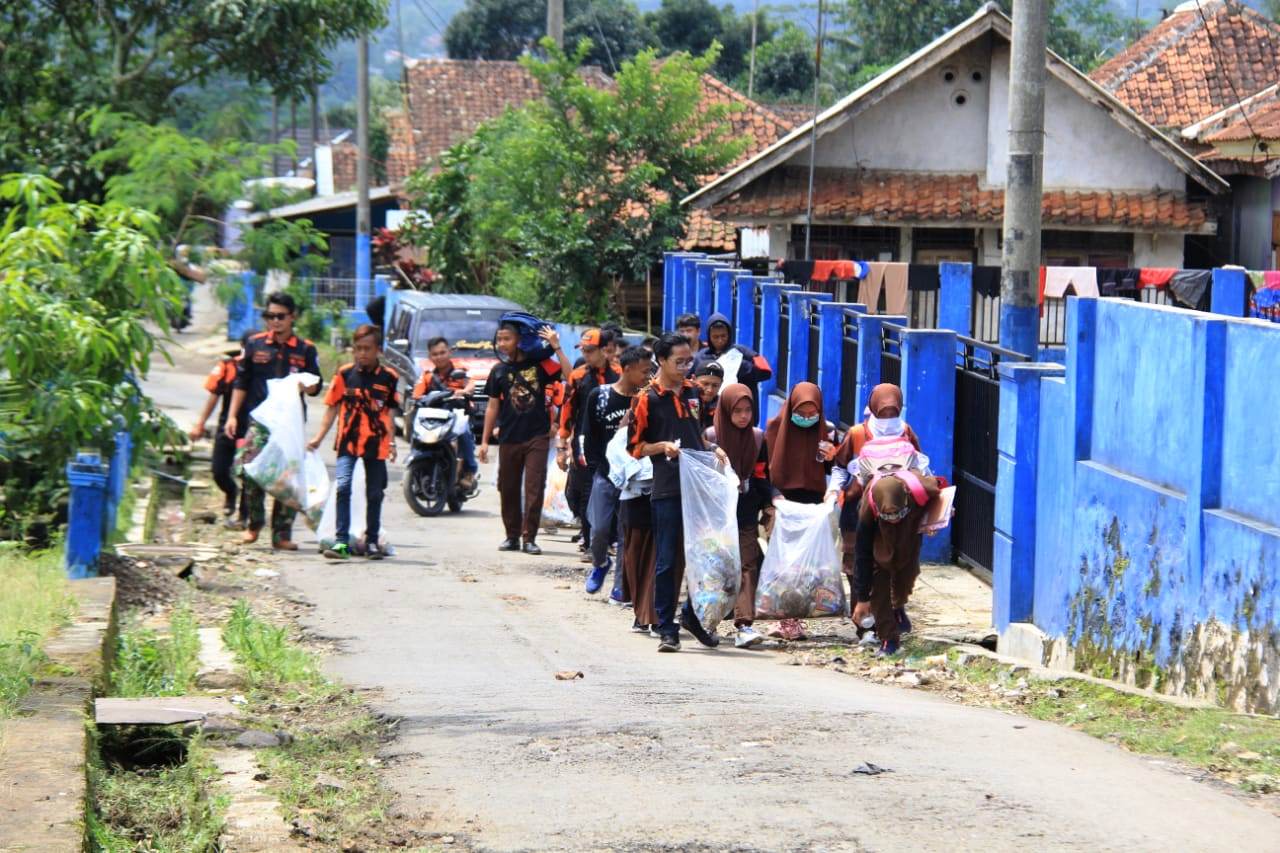 Tangkal Paham Radikalisme dan Terorisme