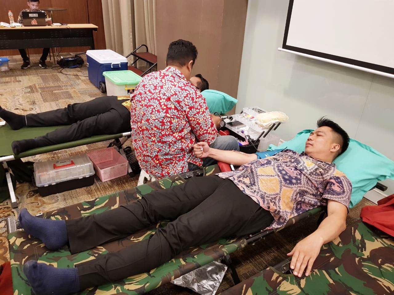 Donor Darah Sambut HUT Brits Hotel Ke-3