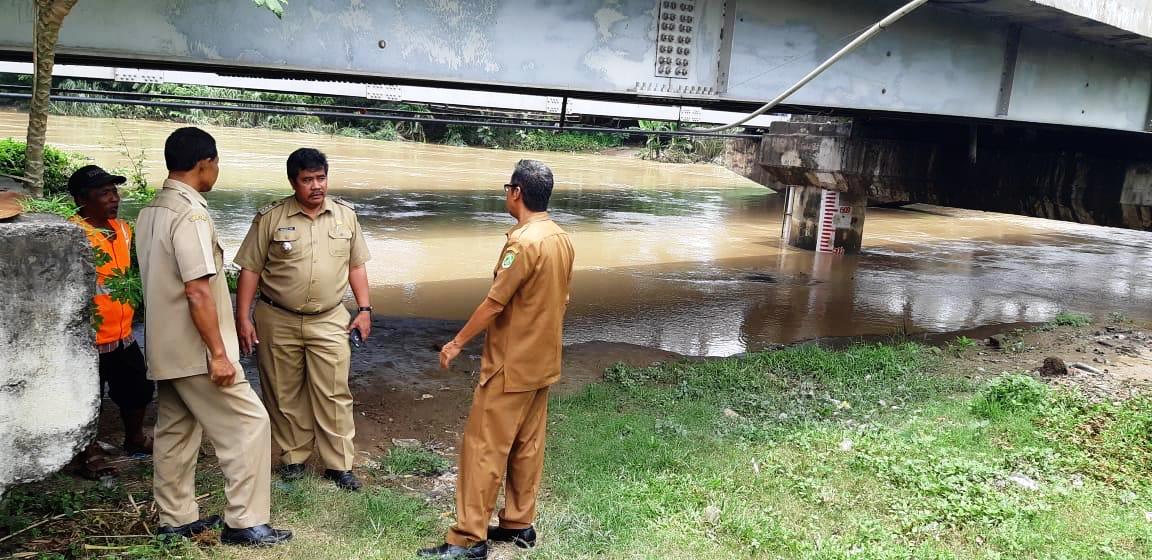 Camat: TMA Kali Cipunagara Kondisi Siaga