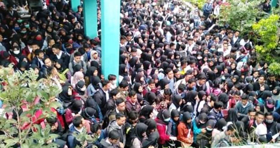 Kadisnaker akan Panggil PT Nipro dan Pihak SMK PGRI 2 Karawang