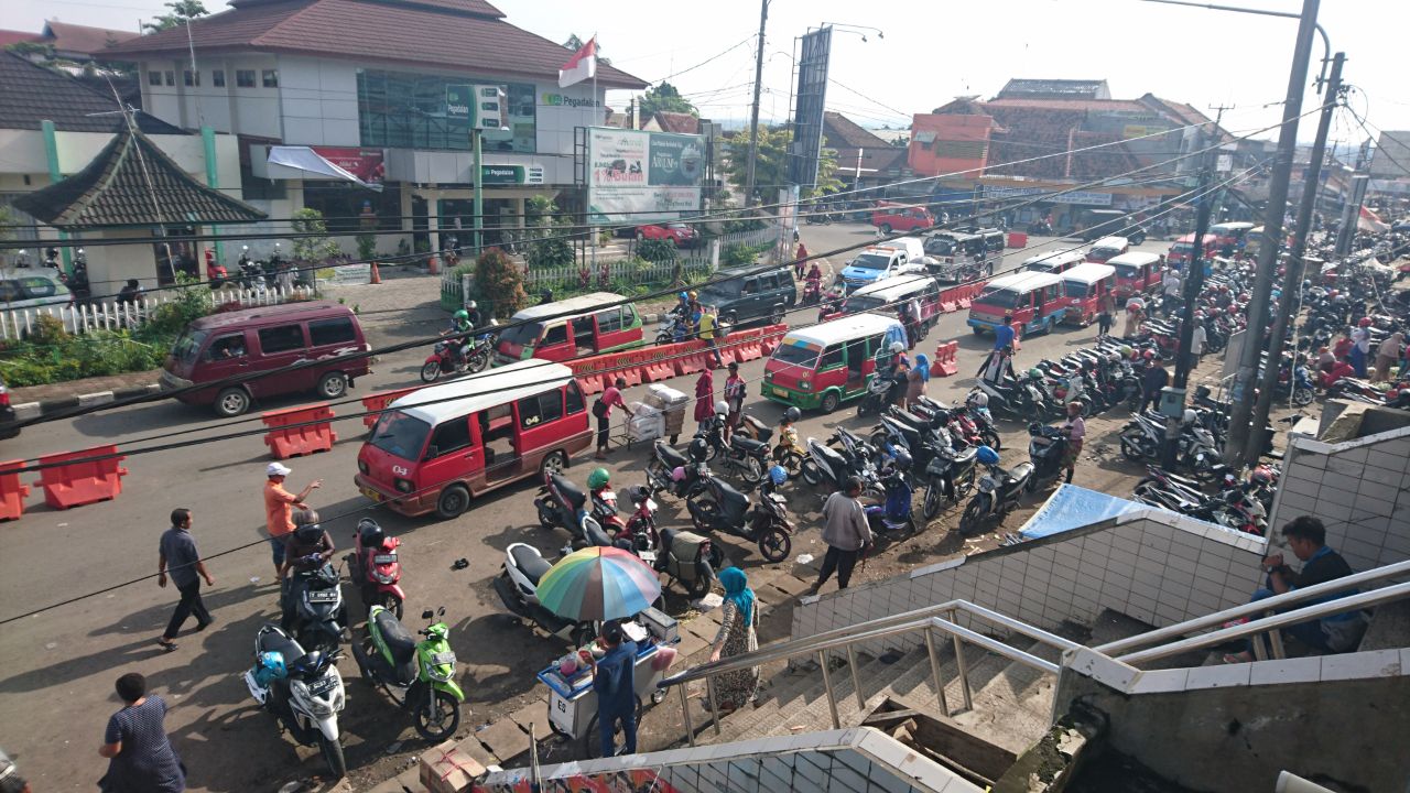 Dishub Akan Sanksi Kendaraan Bermotor yang Parkir Sembarangan