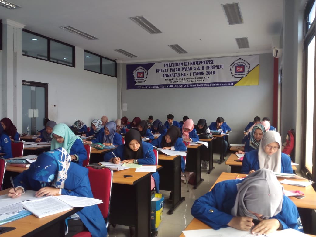 Tax Center Tax Center Polibisnis Latih Mahasiswa Hitung Pajak