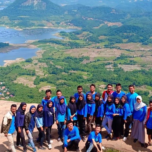 Gunung Lembu Tawarkan Panorama Alam