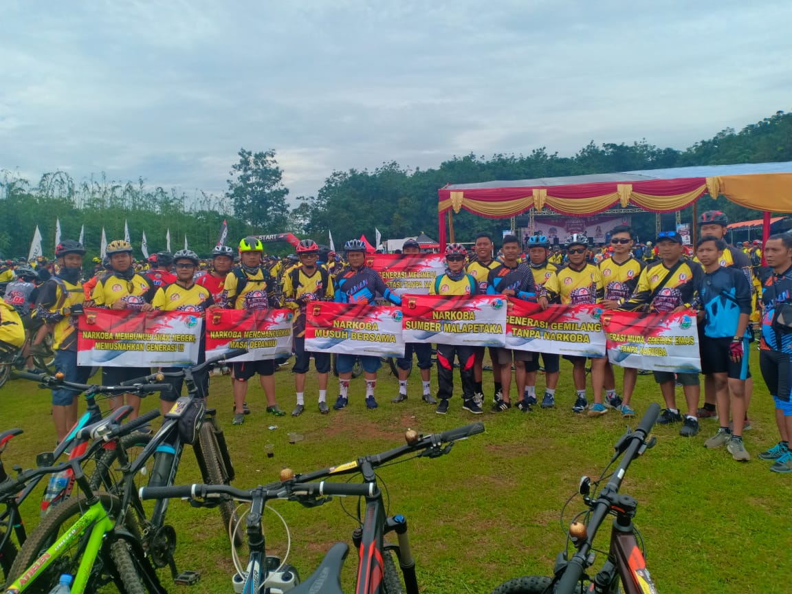 Komunitas Gowes Purwakarta Dukung Pemberantasan Narkoba