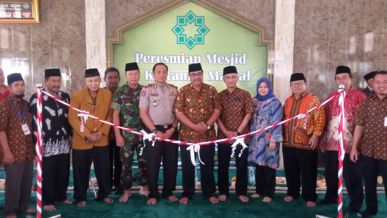 Pamanukan Medical Center Resmikan Masjid At Taqwa dan Khitanan Massal