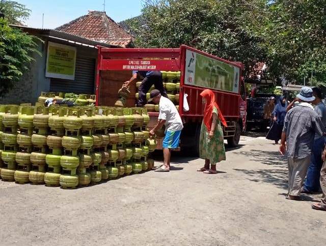 Rumah Makan Dilarang Gunakan Gas Elpiji 3 Kg