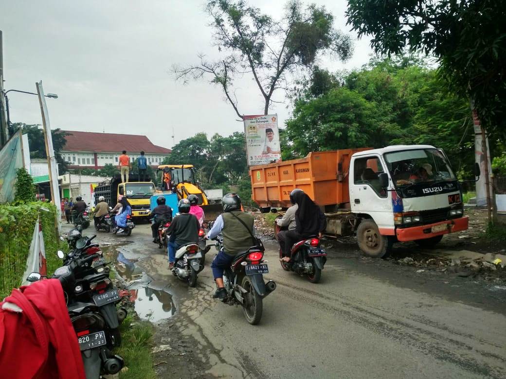 Rp900 Juta Sewa Lima Truk untuk Tangani Sampah