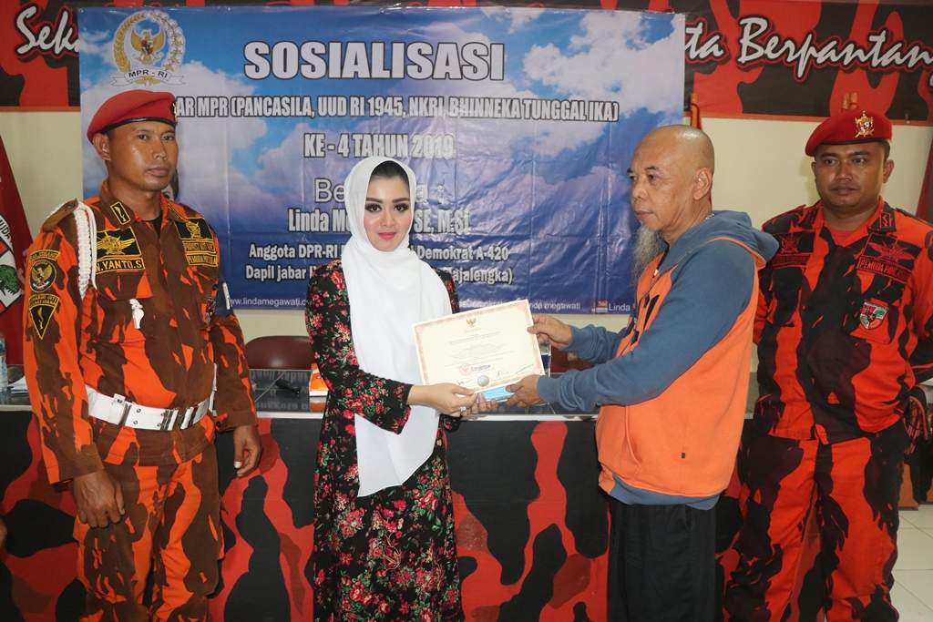 Sosialisasi Empat Pilar MPR (Pancasila, UUD 45, NKRI, Bhineka Tunggal Ika)