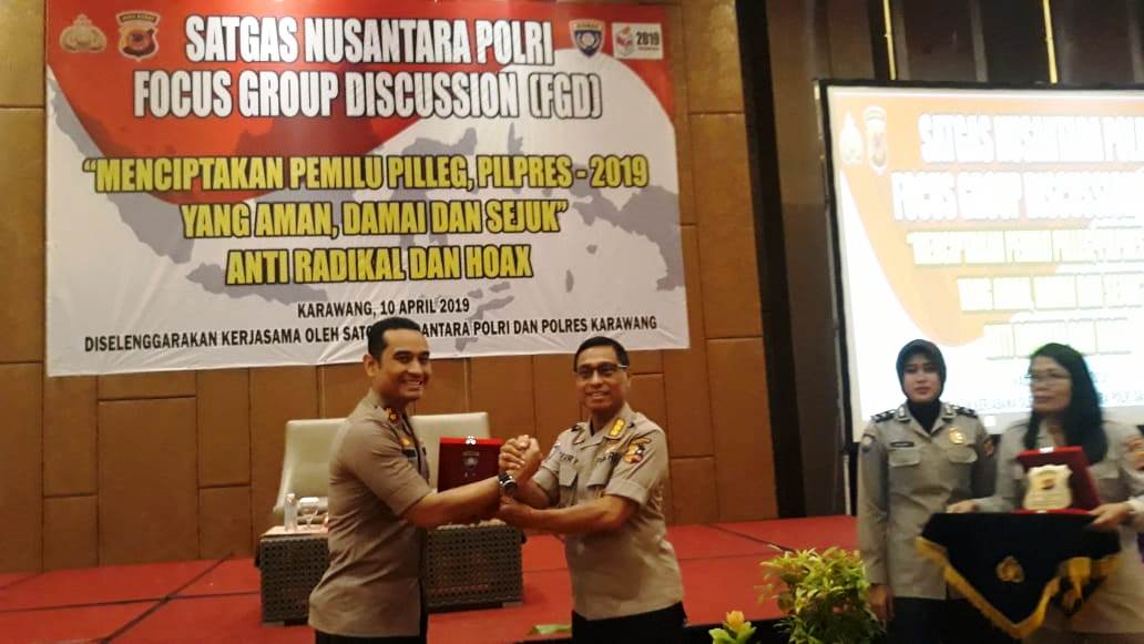 Polres Karawang Ajak Masyarakat Perangi Hoaks