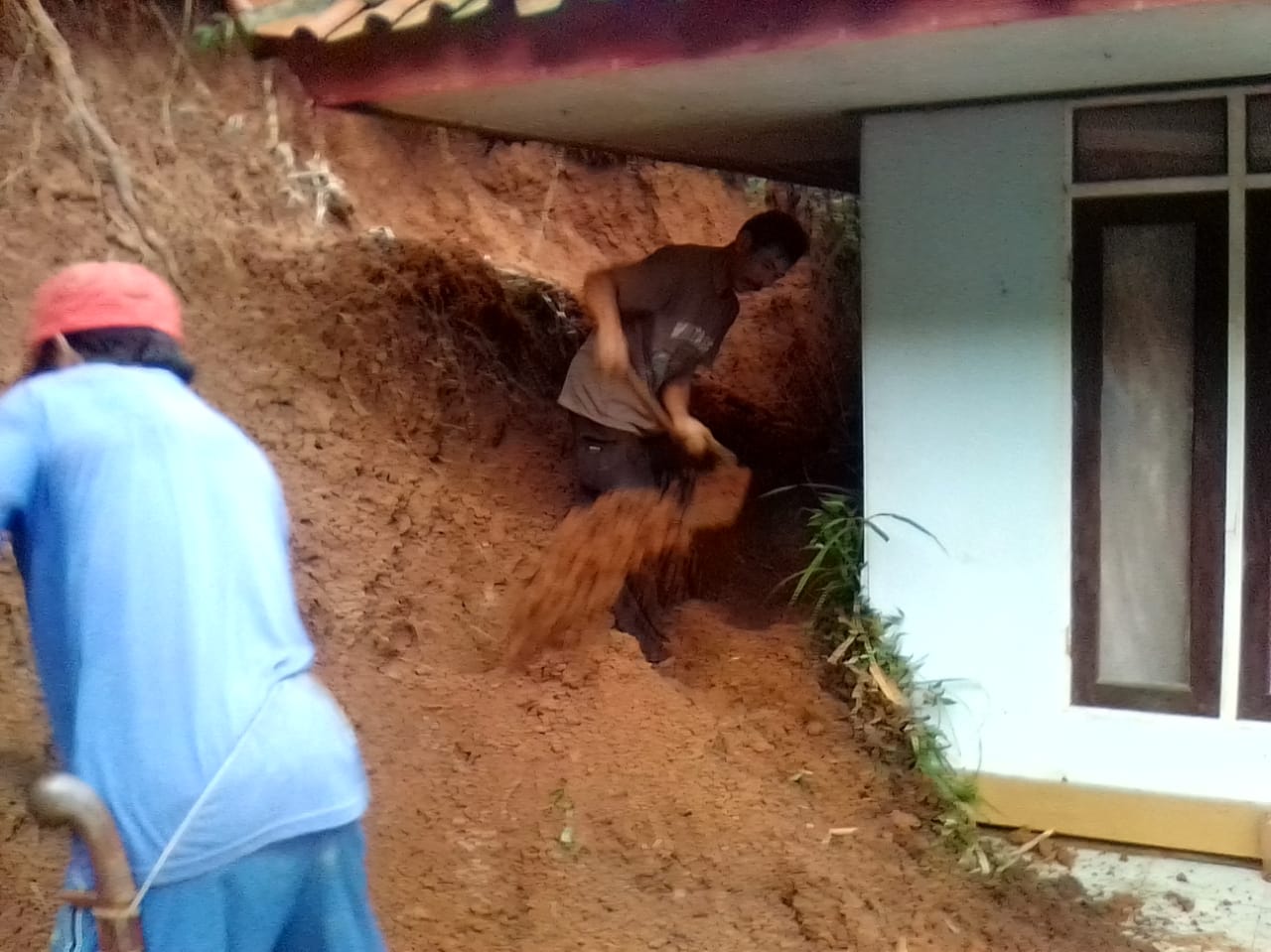 Puluhan Rumah di KBB Rusak Diterjang Longsor