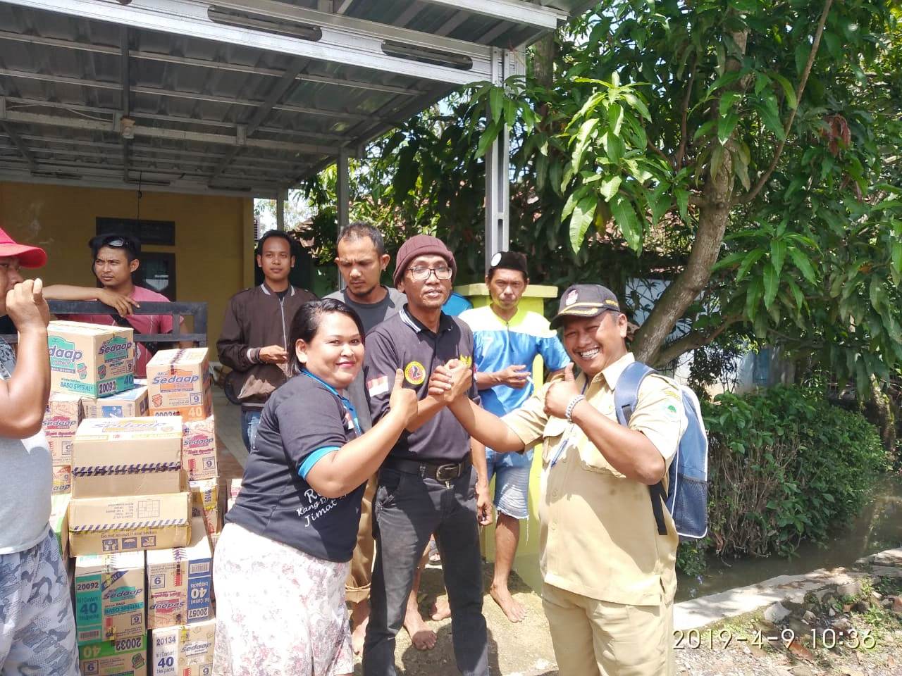 Forum Silaturahmi Pantura Salurkan Bantuan Korban Banjir Ciasem