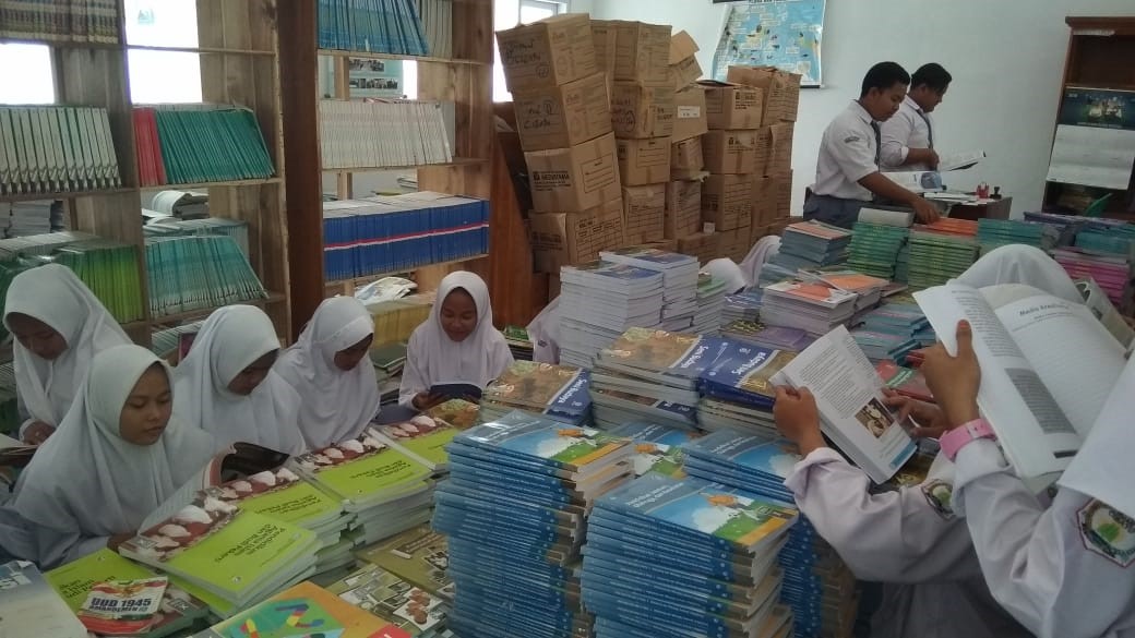 Maknai Hari Buku Sedunia, SMAN 1 Cibatu Siap Membangun Perpustakaan Digital