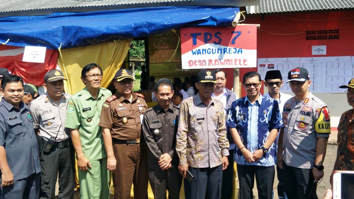 Ruhimat-Agus Pastikan Pemilu Kondusif, Usai Nyoblos Keliling ke Empat Lokasi