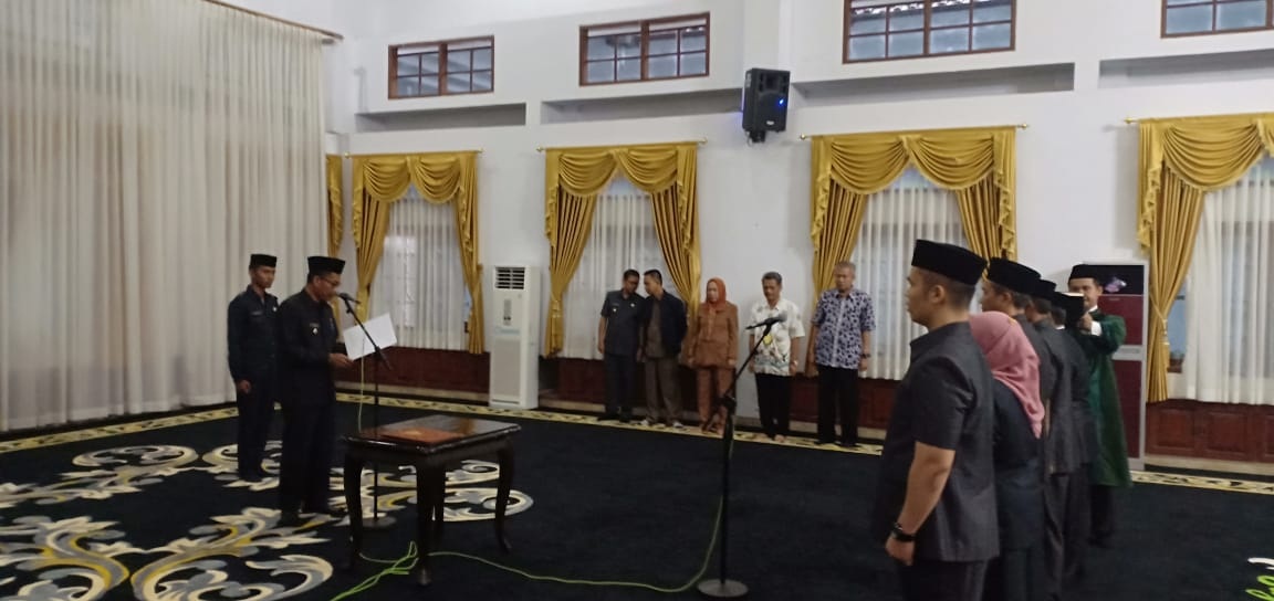 Lima Pejabat Administrator Dikukuhkan, BKPSDM Siapkan Rotasi Mutasi