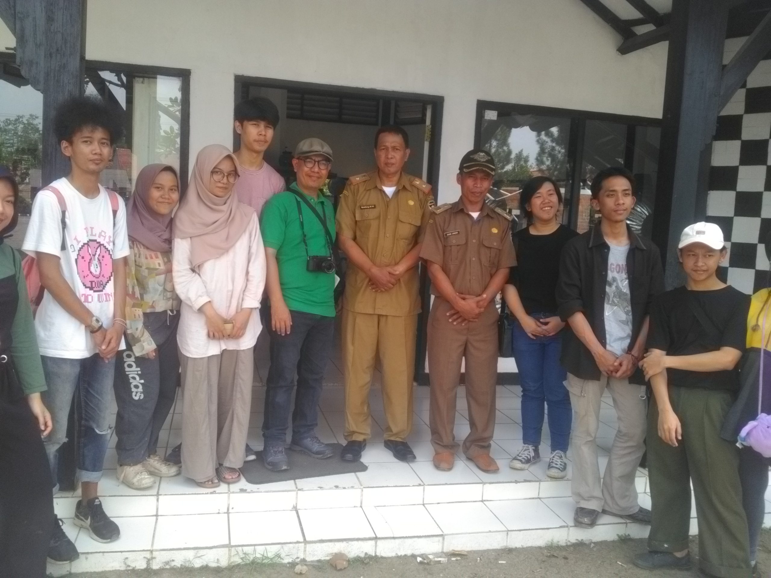 Sentra Keramik Plered Unggul SDM dan Bahan Baku