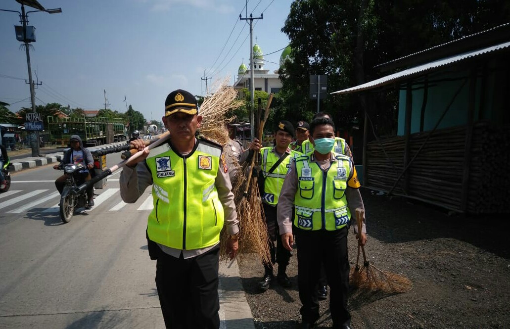 Ditertibkan, Tak Ada Lagi Penyapu Koin di Jembatan Sewoharjo