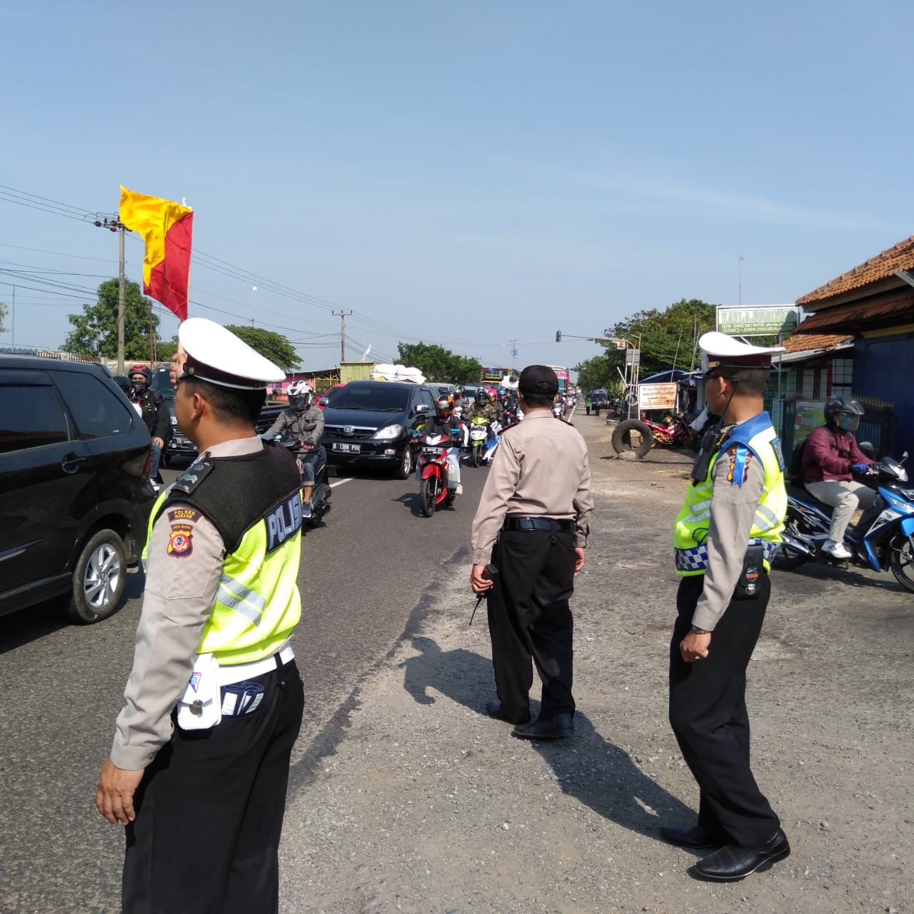 H-6 Lebaran, Jalur Pantura Subang Ramai Lancar