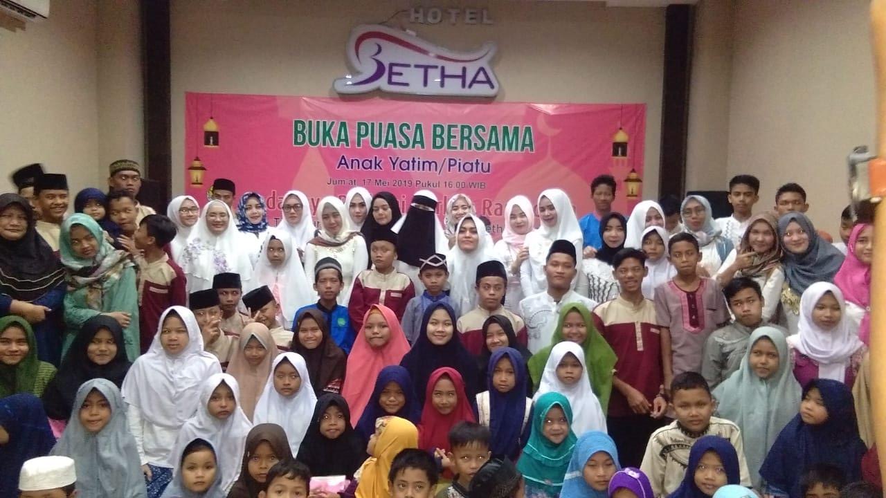 HUT Hotel Betha Subang ke 5, Gelar Santunan Bersama 100 Anak Yatim