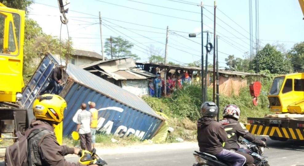 Kecelakaan Tunggal Tewaskan Sopir Truk, Akibat Rem Blong Saat di Turunan