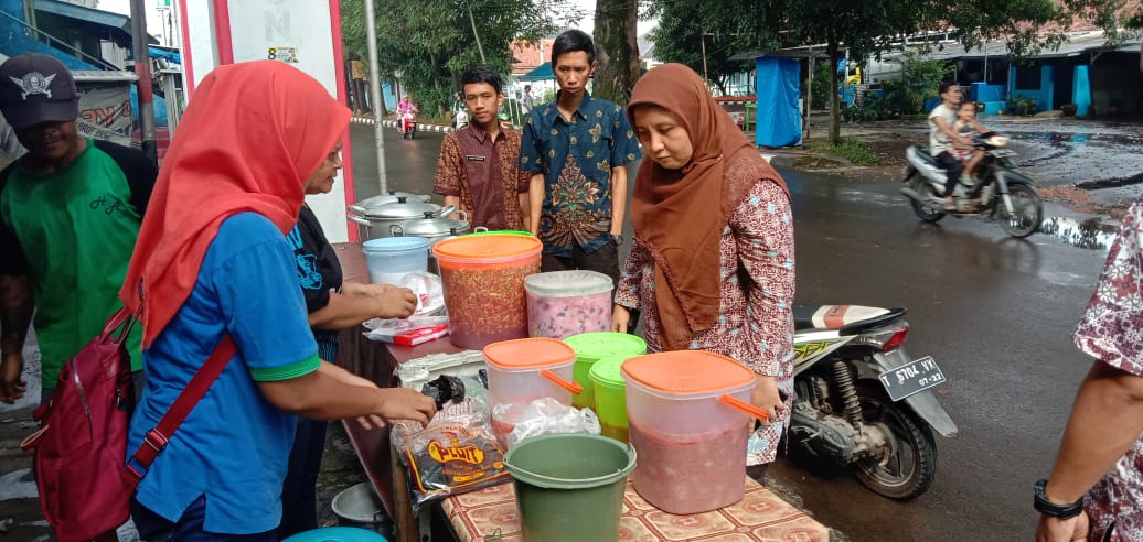 Pedagang Takjil Disidak, Waspada Zat Pewarna Tekstil