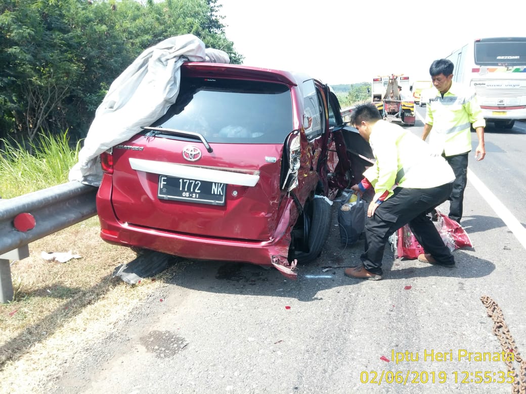 Kecepatan Tinggi, Honda Accord Hantam Avanza dan Agya di Tol Cipali, Satu Orang Tewas