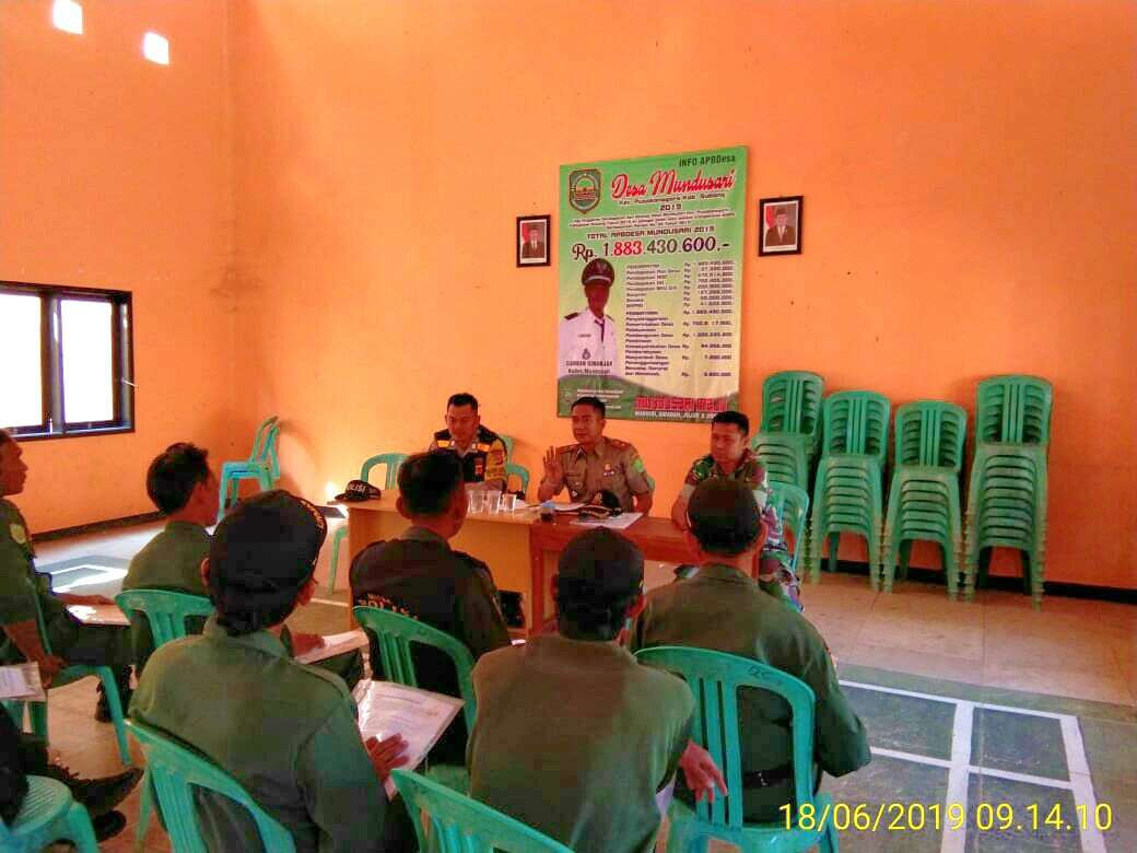 Linmas Ujung Tombak Keamanan Lingkungan