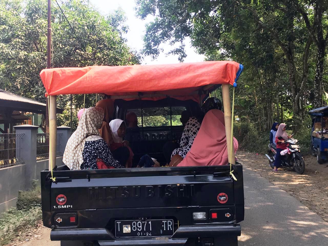 Mobil Bak Dilarang Bawa Orang, Bahayakan Pengguna Jalan