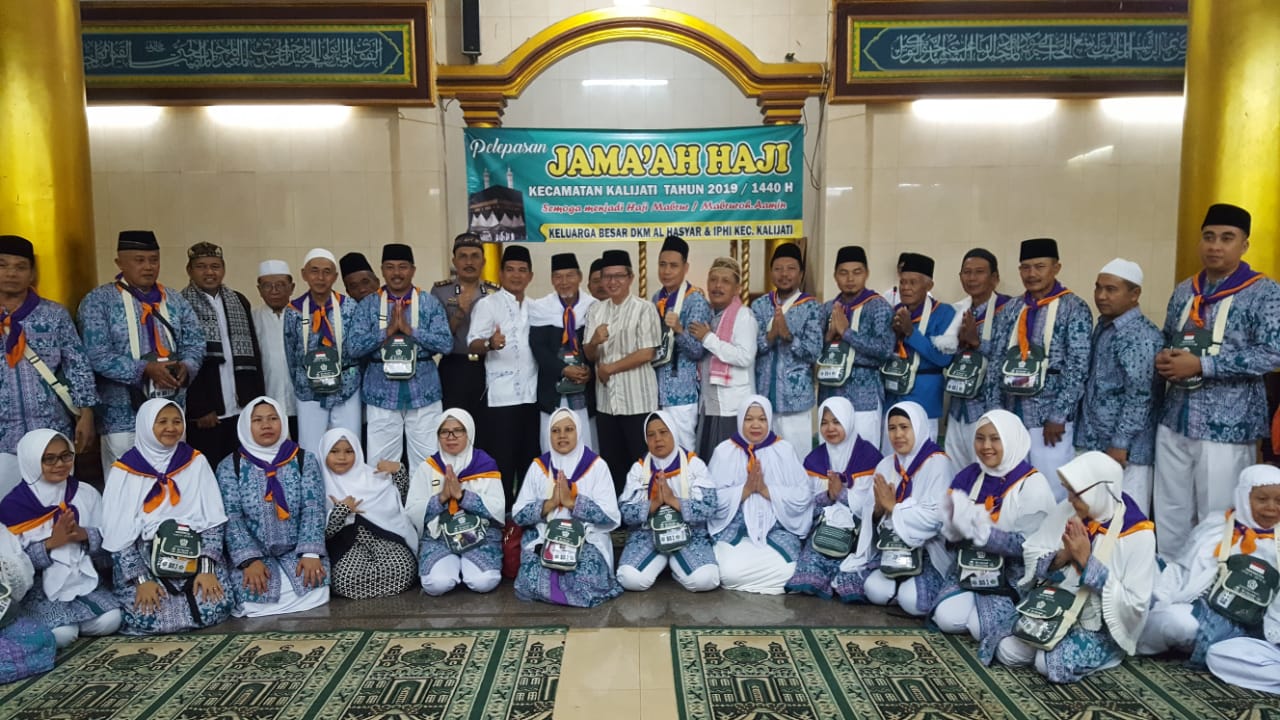 Muspika Kalijati Berangkatkan 30 Calon Jemaah Haji