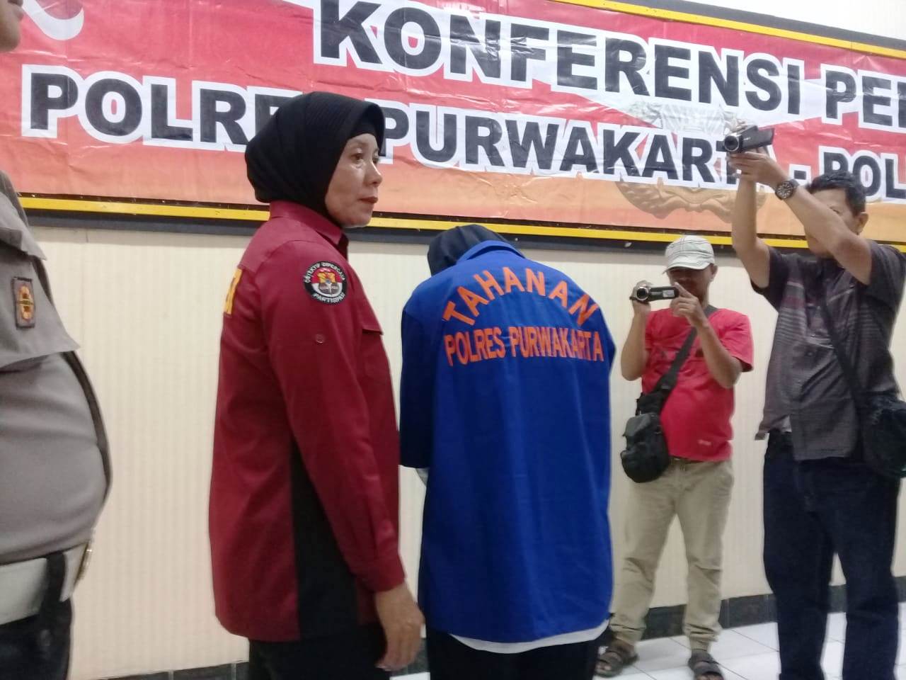 Gelapkan Nyaris Rp1 M Uang Koperasi, Emak-emak Diciduk Satreskrim Polres Purwakarta