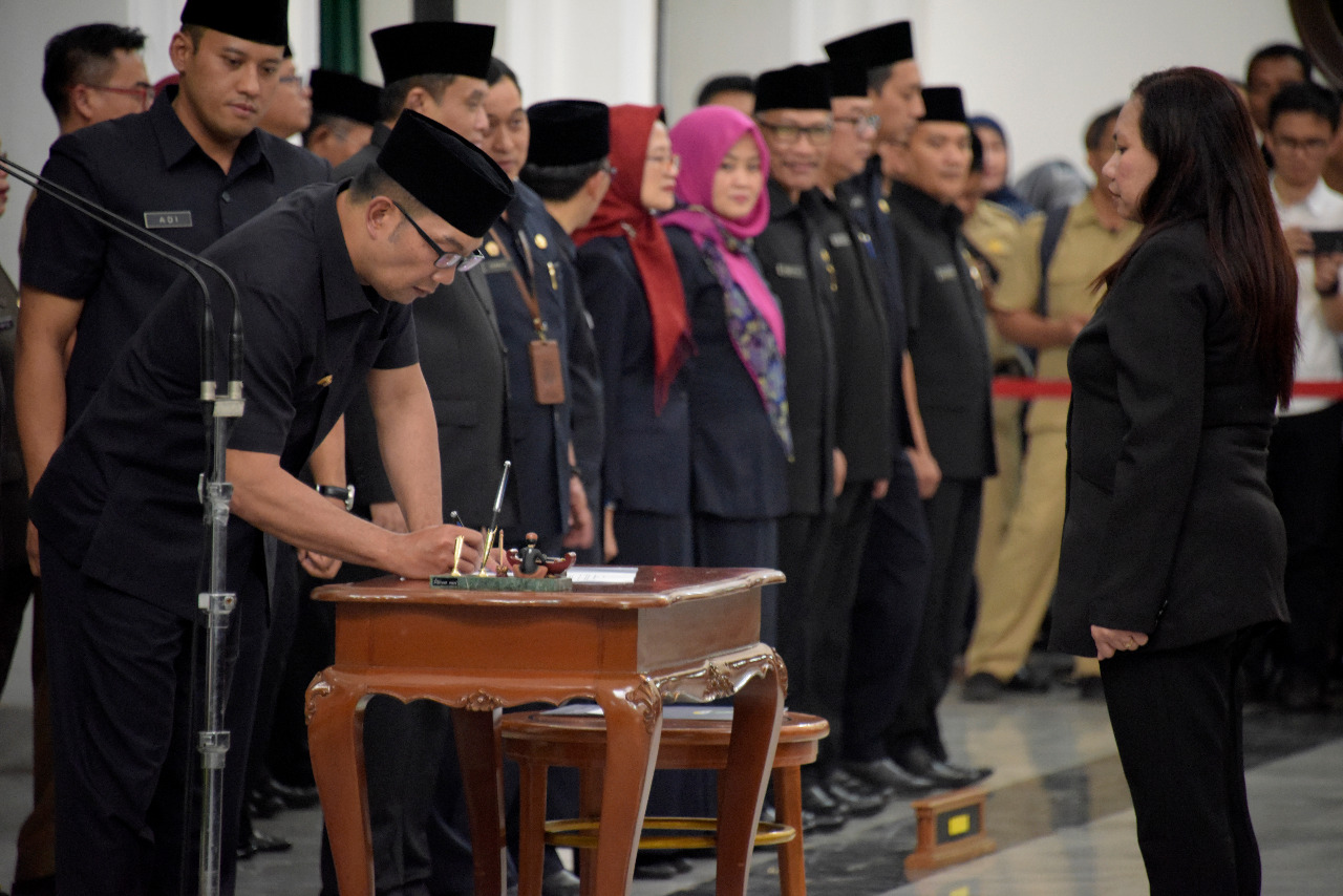 Rotasi dan Mutasi Pejabat Eselon III Demi Akselerasi Jabar Juara Lahir Batin