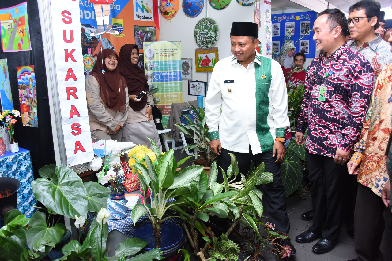 Uu Imbau Warga Jawa Barat Lebih Peduli terhadap Pencemaran Udara