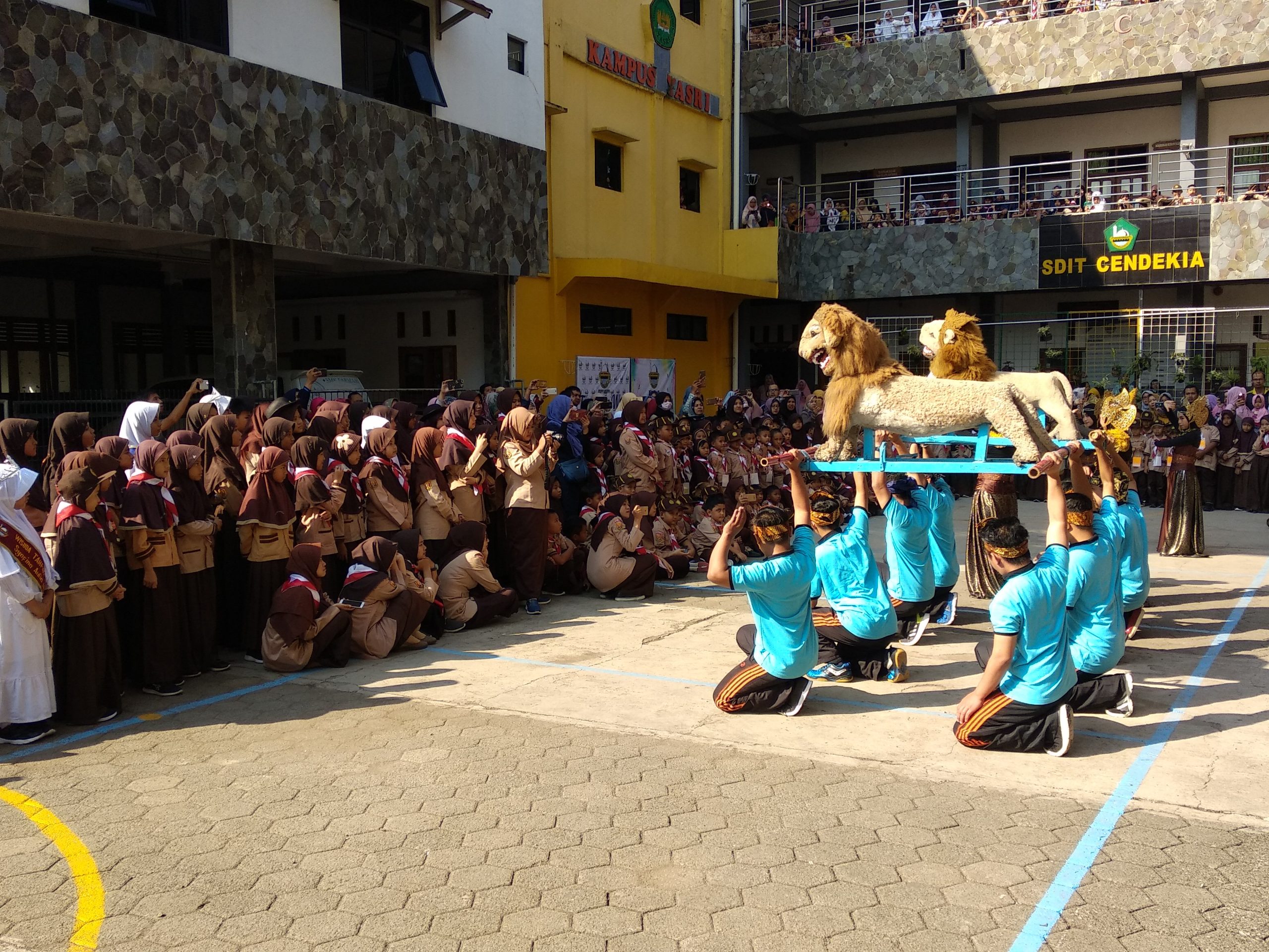 SDIT Cendekia Terima 112 Orang, Siswa Baru Disambut Sisingaan