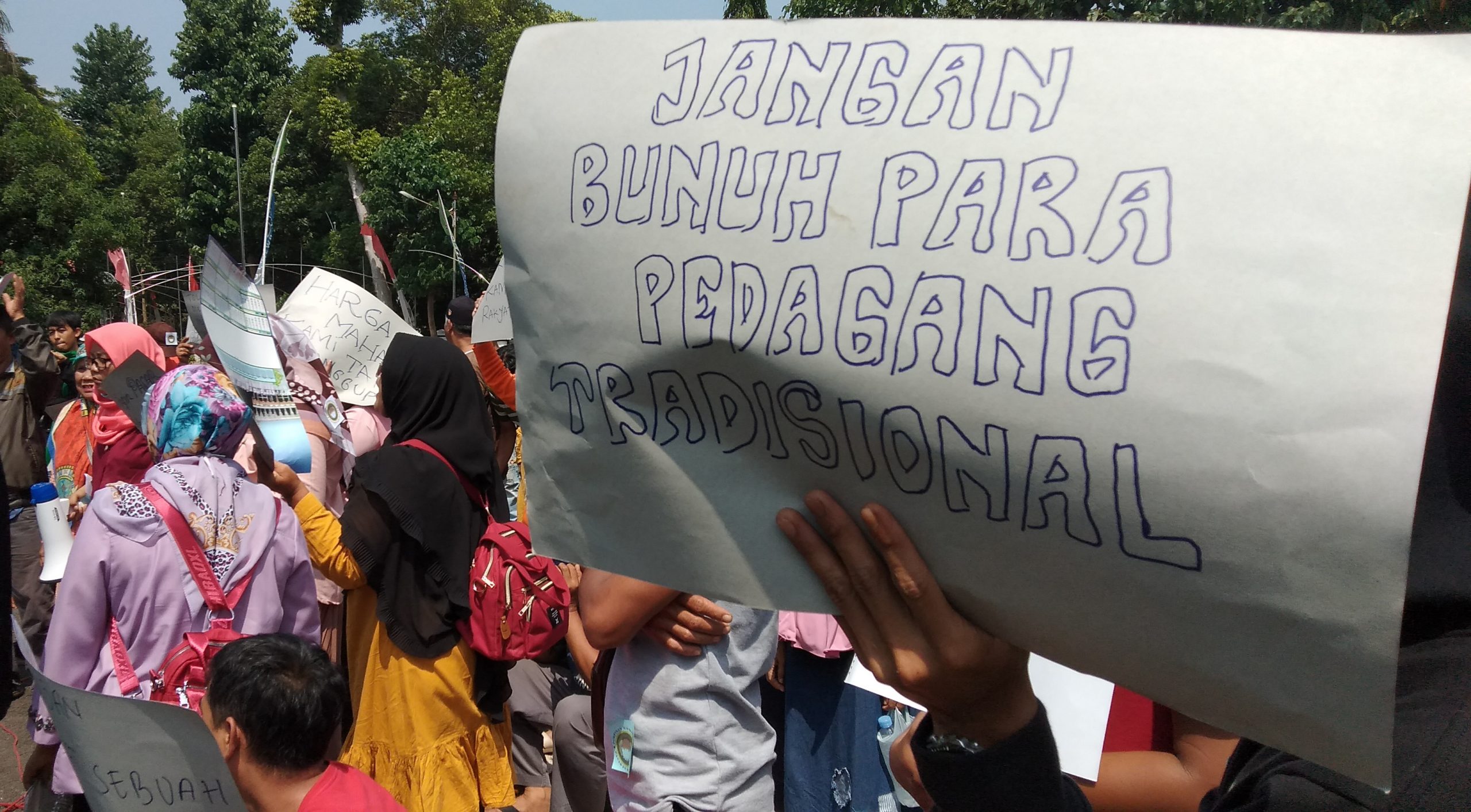 Pedagang Pasar Purwadadi Unjuk Rasa, Keberatan Diminta Rp16 Juta untuk Relokasi